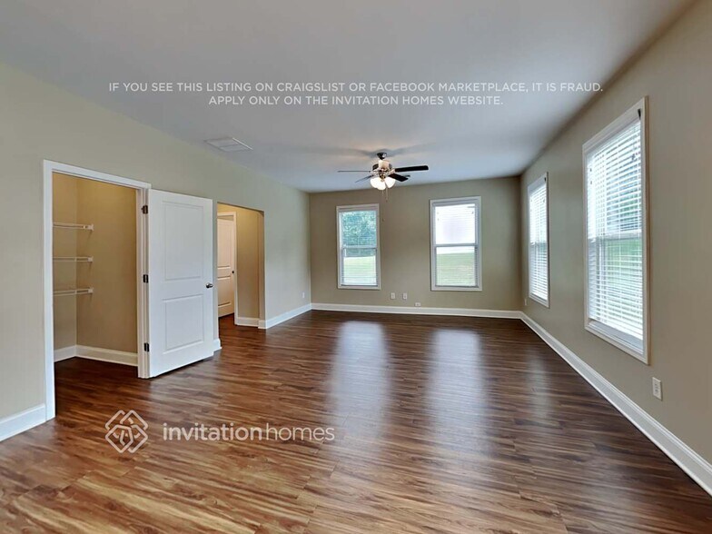 Building Photo - 76 White Trillium Dr