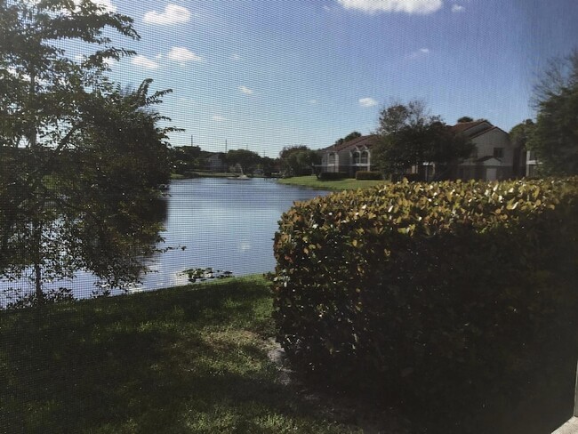 Building Photo - 815 Boynton Beach Blvd