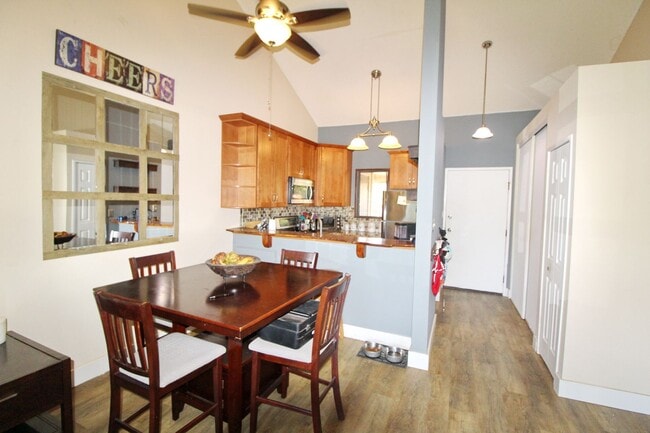Building Photo - Haleakala Gardens – Top-Floor Furnished 2BR/2BA -A Couple Blocks from the Beach