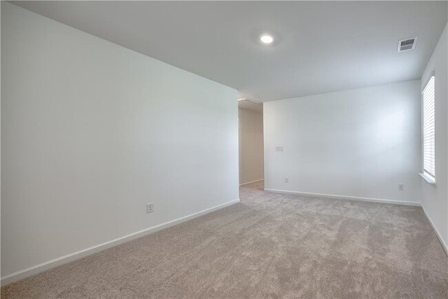 Building Photo - 49 Kestrel Dr
