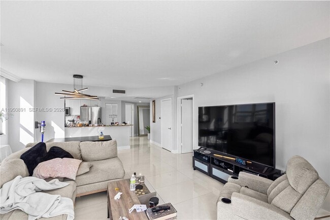 Building Photo - 19501 W Country Club Dr