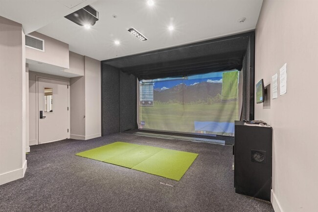 Building Photo - 75 Park Ln S