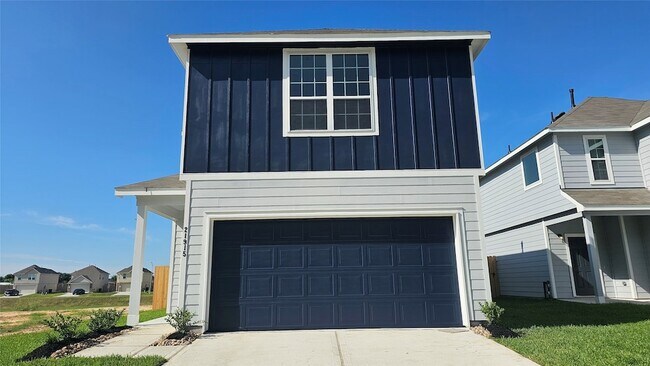 Building Photo - 21915 Grand Majestic Dr