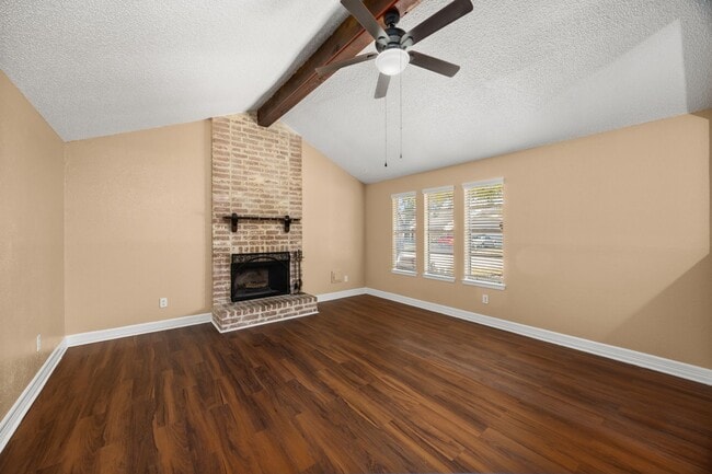 Building Photo - 1014 Three Forks Dr