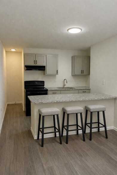 Building Photo - 512 Imperial Valley Dr