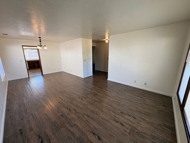 Building Photo - Old Style Charm home with pool Available Now!