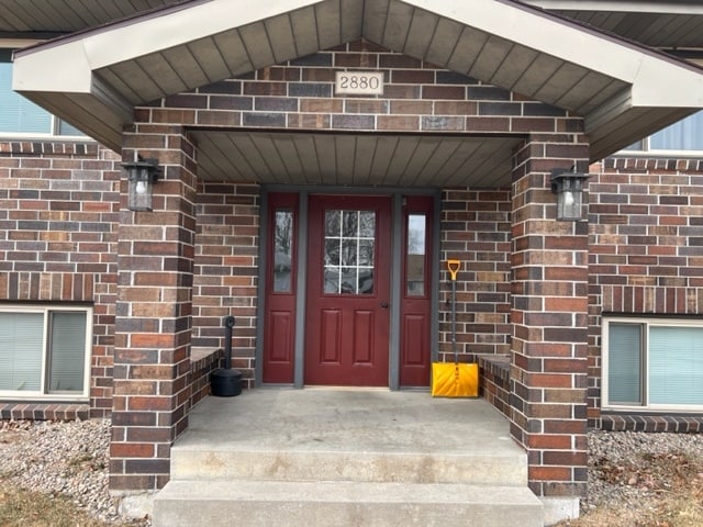 Primary Photo - 2880 Eastbrook Dr