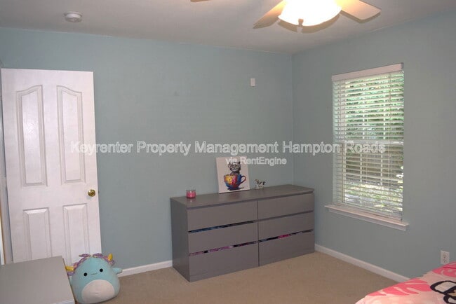 Building Photo - 1125 Lady Ashley Dr