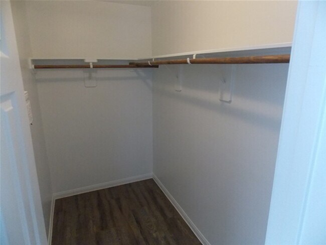 Building Photo - 13323 Ambrosa Dr