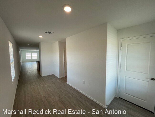 Building Photo - 4 br, 2 bath House - 10271 Asta Trail