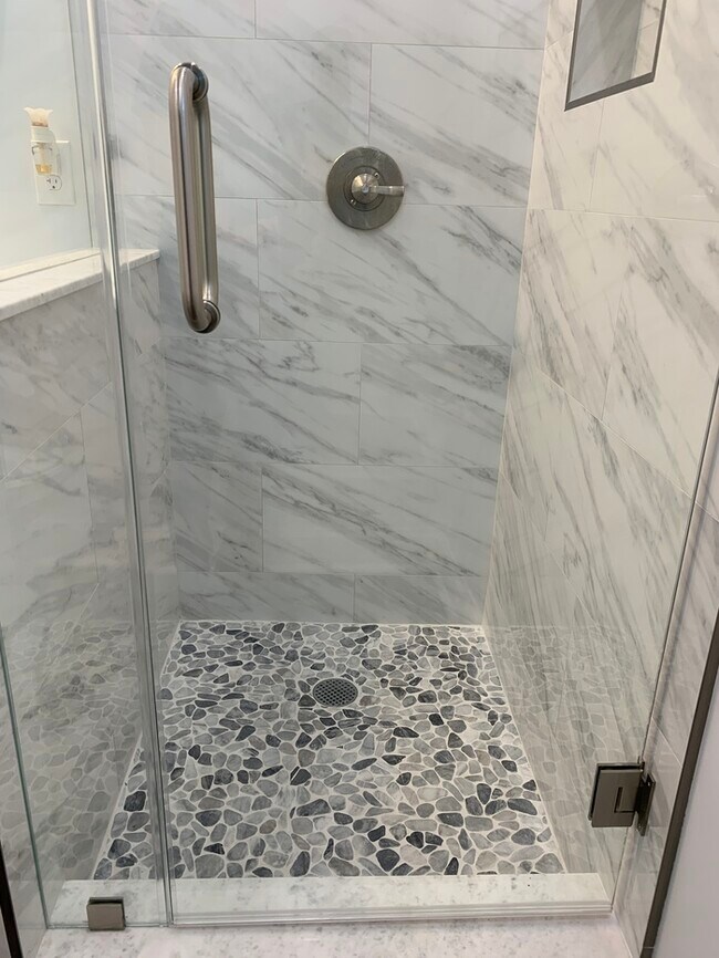 Building Photo - CHARMING KEY WEST HOME