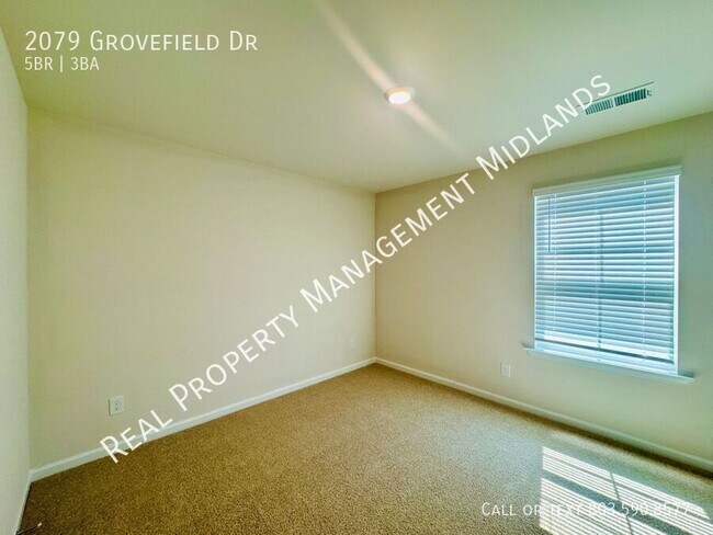 Building Photo - 2079 Grovefield Dr
