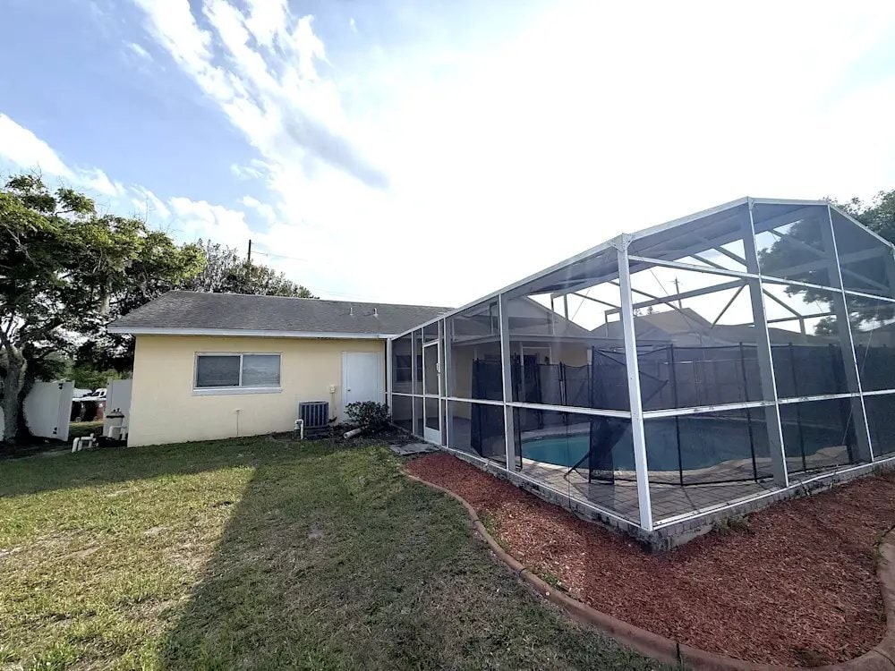 Building Photo - 3253 Little Sound Dr