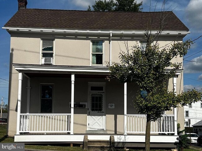 Building Photo - 339 N Main St