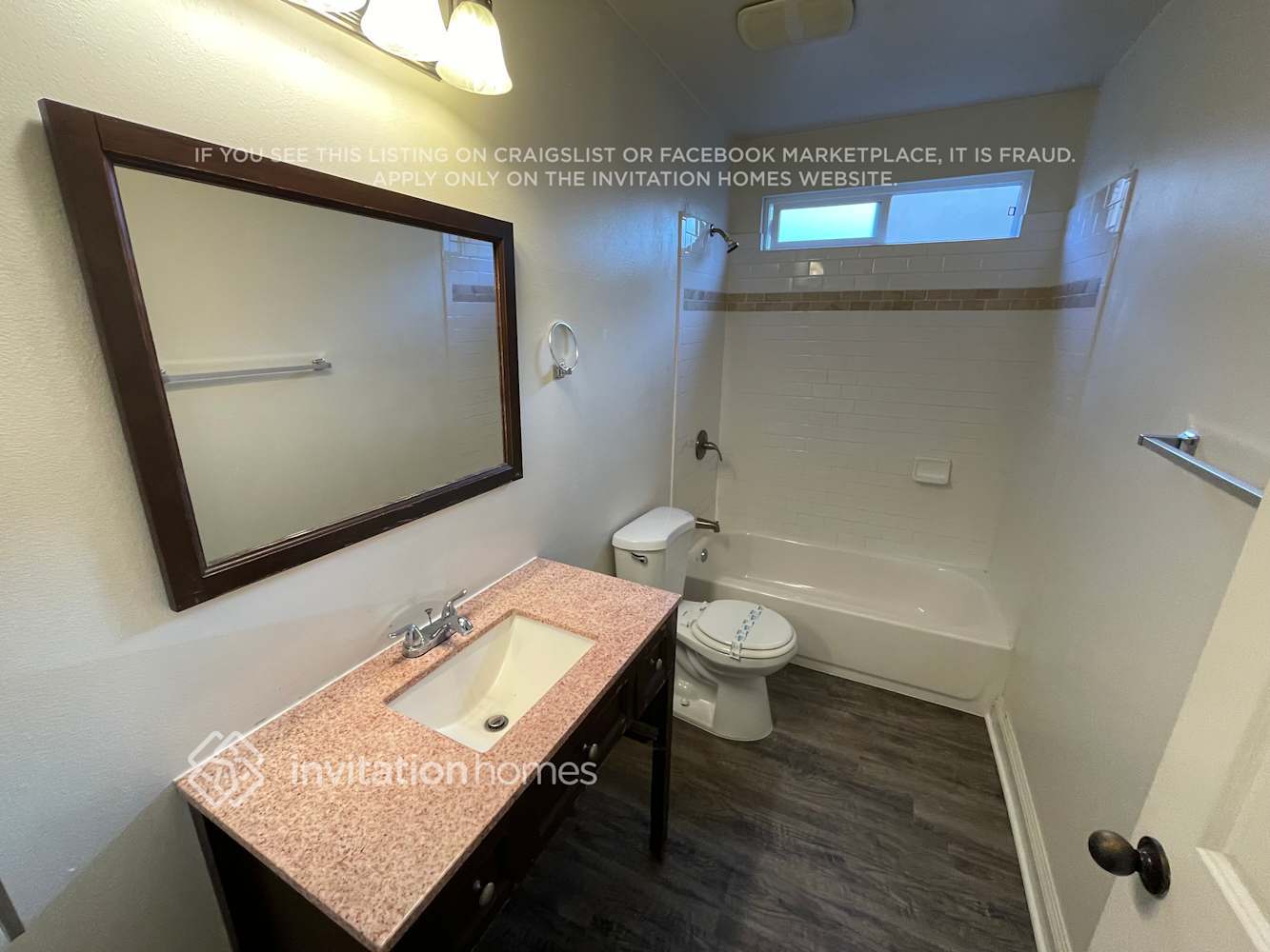 Building Photo - 1240 W 82nd St