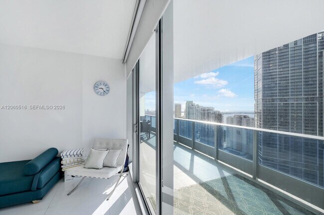 Building Photo - 200 Biscayne Blvd Way