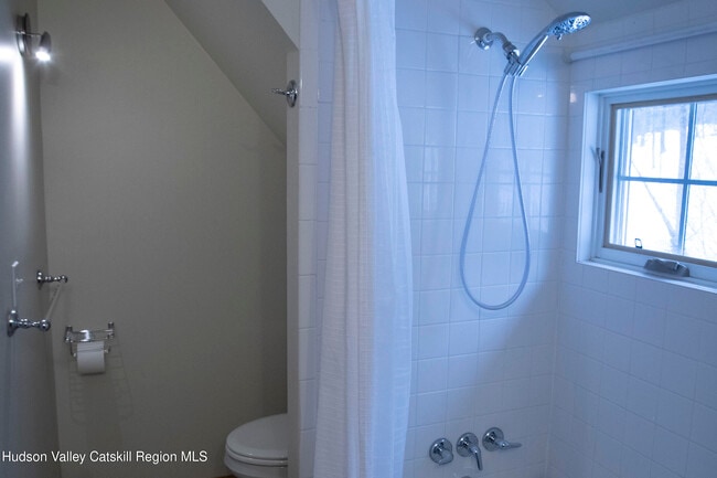 Building Photo - 1545 Leeds Athens Rd