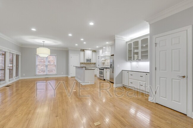 Building Photo - 1801A Shackleford Rd