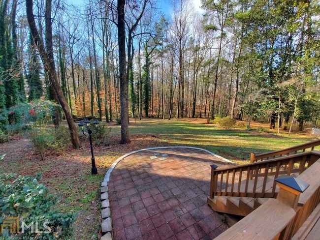 Building Photo - 2242 Brookfield Dr