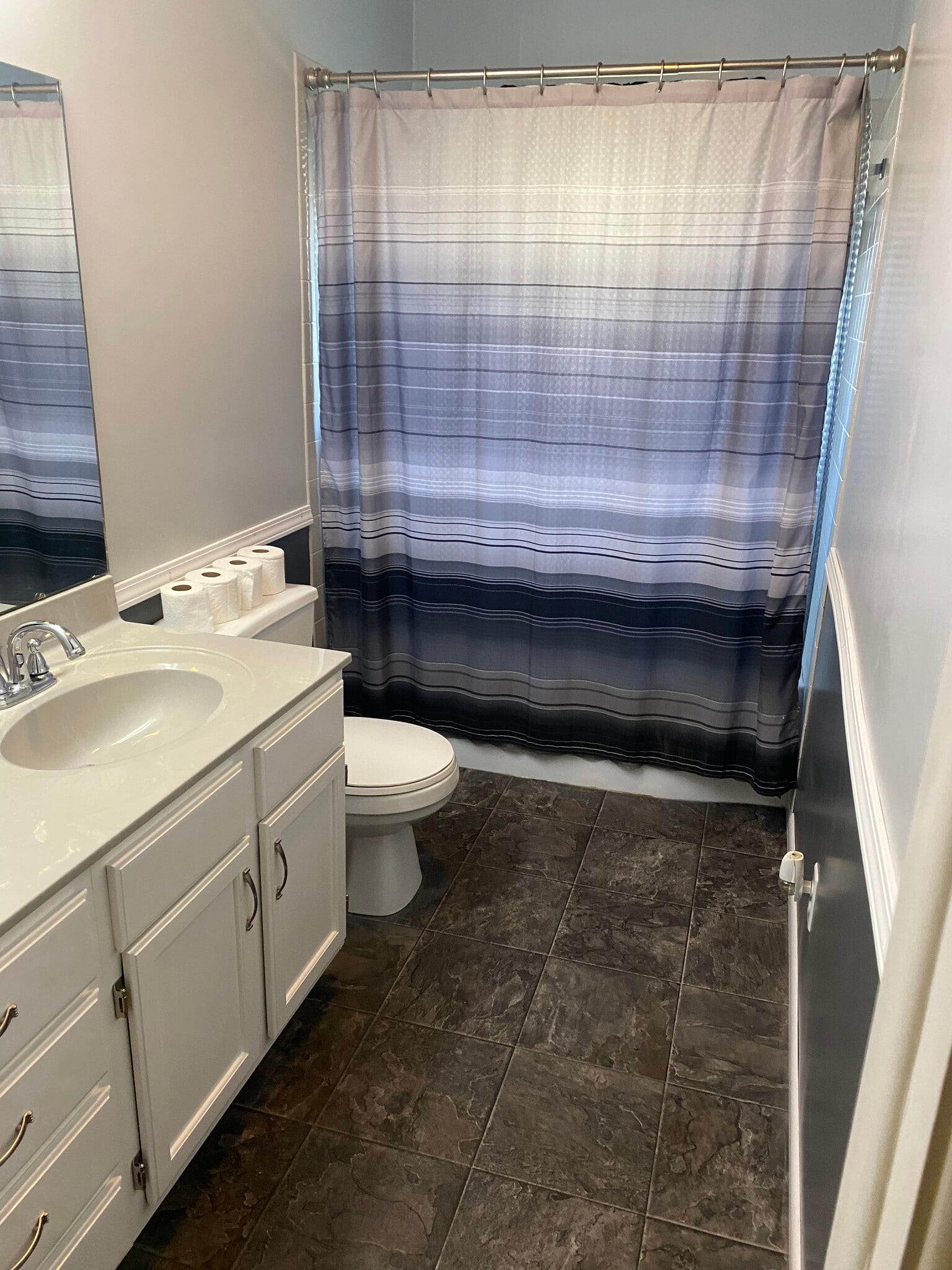 Bathroom - 1205 N Madison St