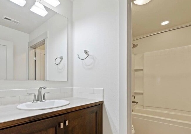 Building Photo - Prime Northeast Boise Living in Harris Ranch