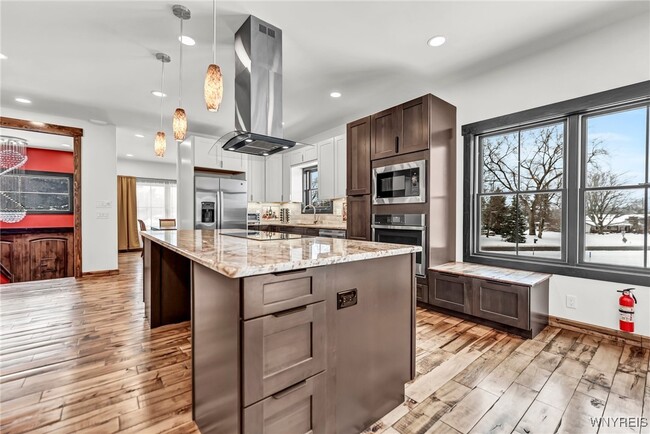 Building Photo - 4775 Boncrest Dr E
