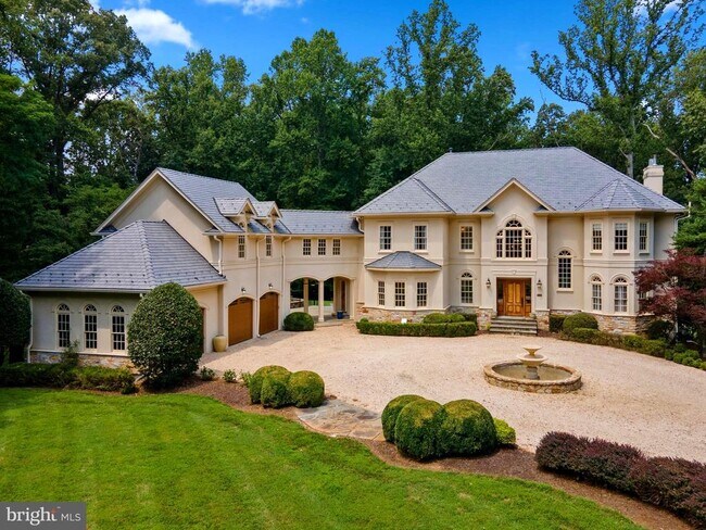 Building Photo - 532 Springvale Rd