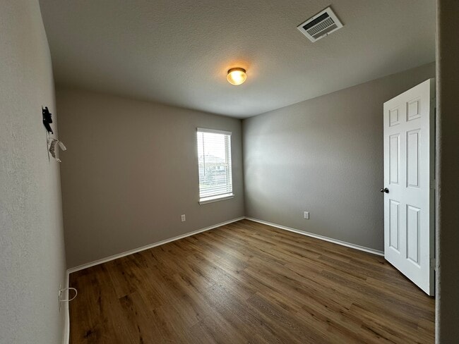 Building Photo - 23330 Briarstone Hbr Trl