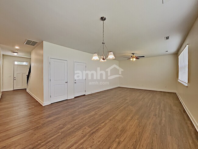 Building Photo - 4900 Horatio Ct