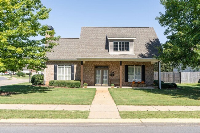 Building Photo - 3-Bed 2-Bath Gem in Moody