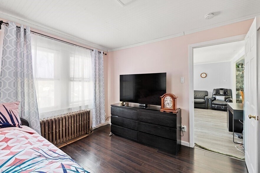 Building Photo - 107 Belle Ave