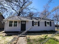 Building Photo - Updated Three Bedroom Ranch