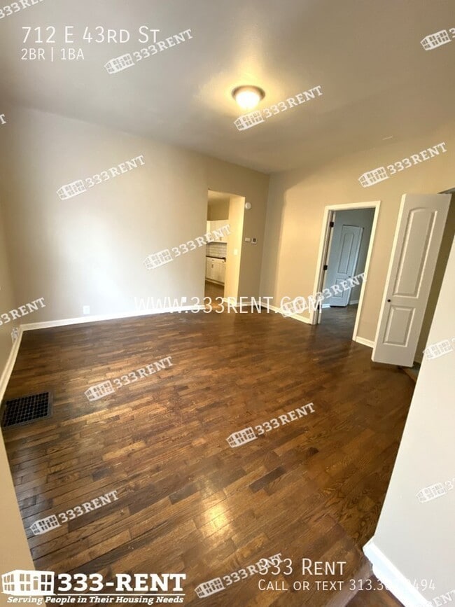 Building Photo - 712 E 43rd St