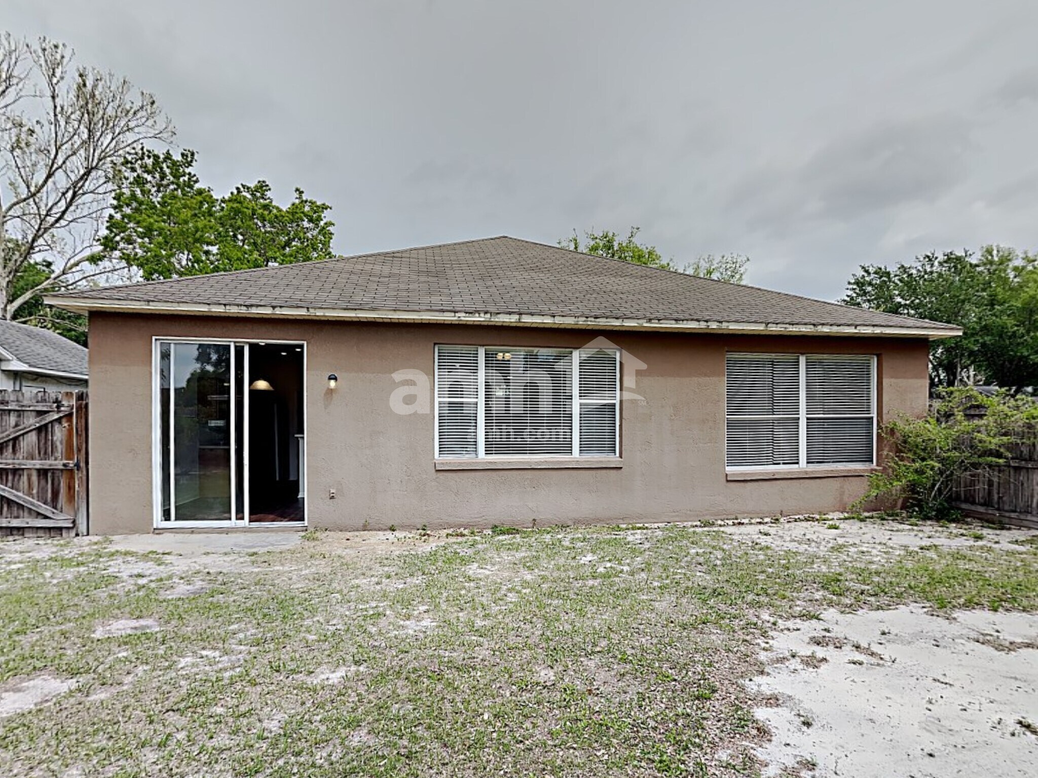 Building Photo - 2722 Cullens Ct