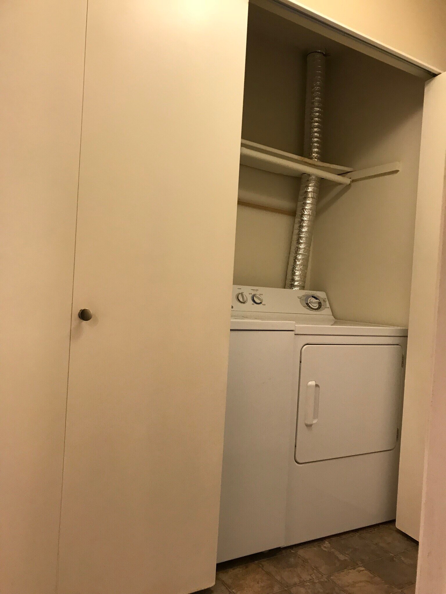 Building Photo - 5300 Harbour Pointe Blvd