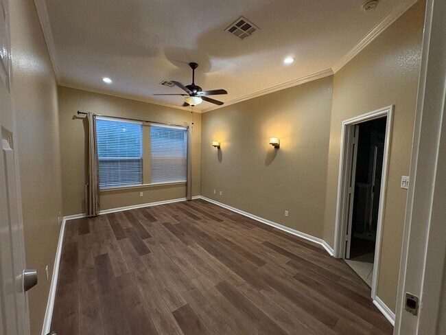 Building Photo - 2989 Peacemaker St