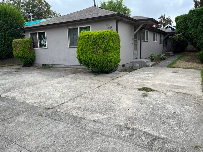 Building Photo - 2365 SE 45th Ave