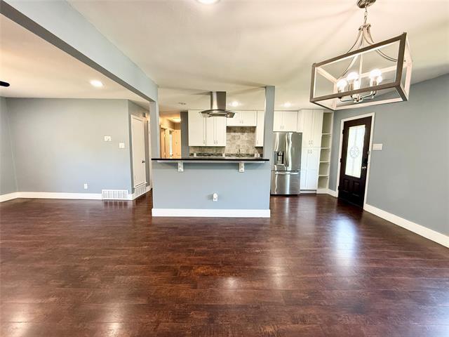 Building Photo - 209 Pacific Cir