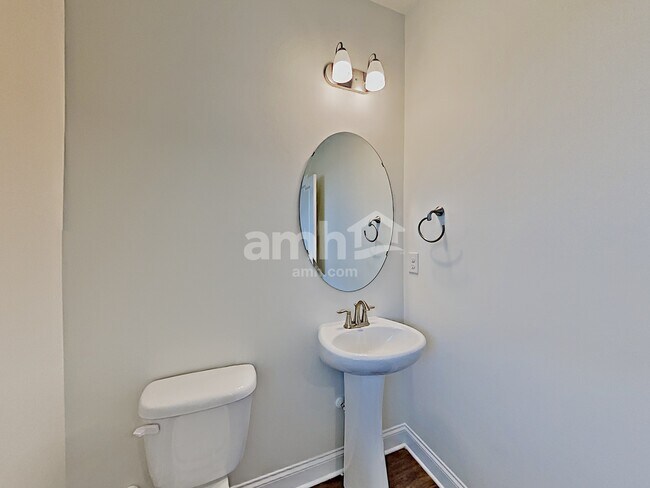 Building Photo - 4941 Wilcrest Ct
