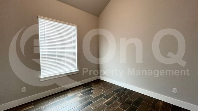 Building Photo - 6301 Tahoe Winds Dr