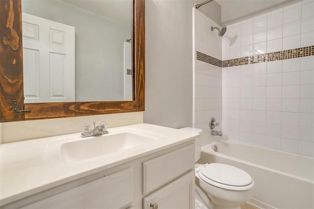 Building Photo - 1945 Reddenson Ct