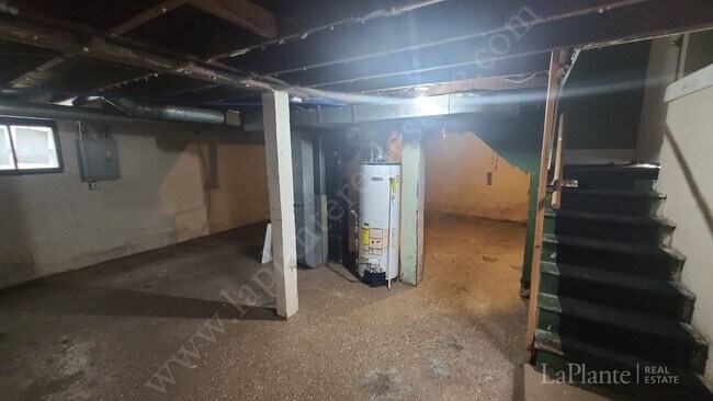Building Photo - East Toledo Home for Rent