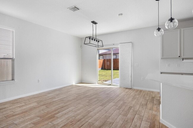 Building Photo - 8909 Winter Haven Rd