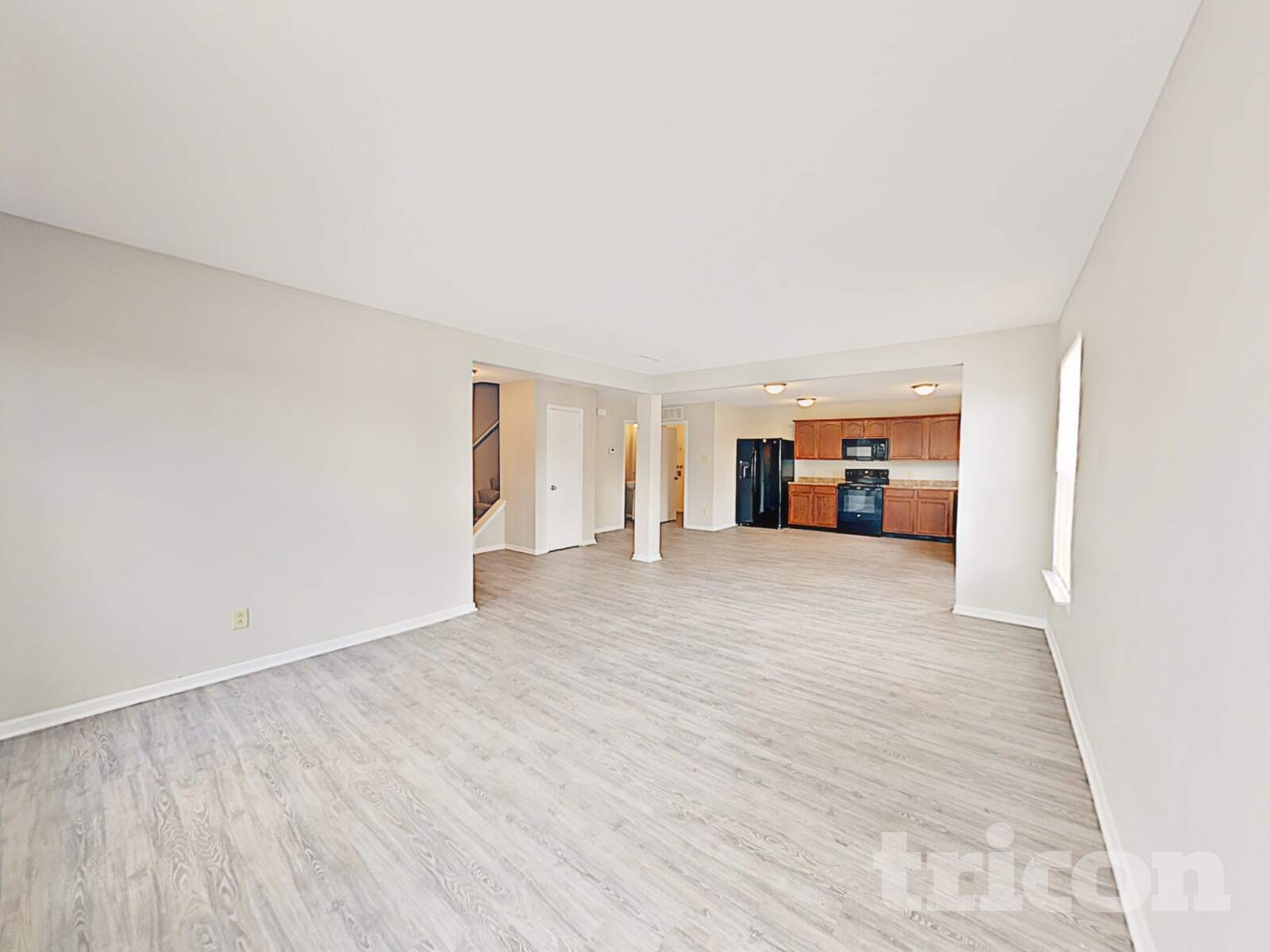 Building Photo - 10152 Golden Dr