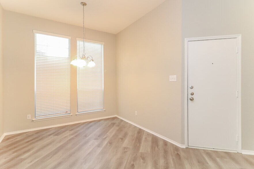 Building Photo - 1206 Beacon Hill Dr