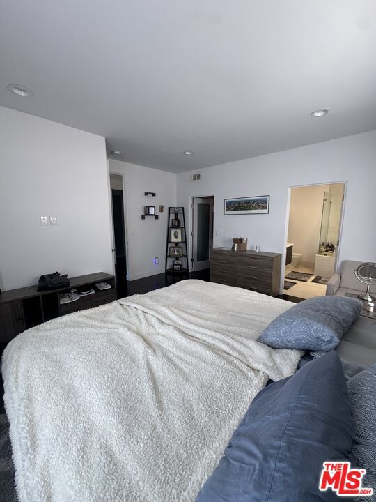 Building Photo - 1739 S Barrington Ave