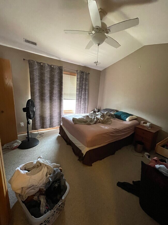 705 Broderick Dr NE 705 Broderick Dr NE Cedar Rapids IA 52402