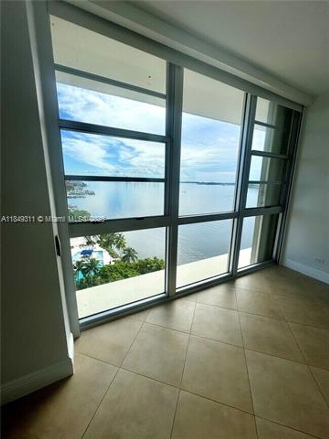 Building Photo - 2451 Brickell Ave