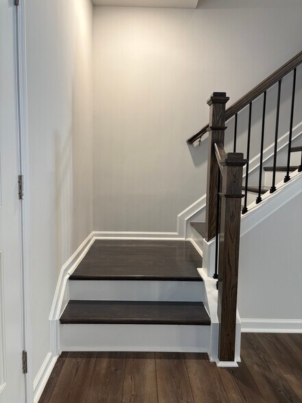 Building Photo - 124 Abbots Mill Dr