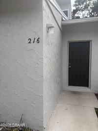 Building Photo - 216 Sheila Ave